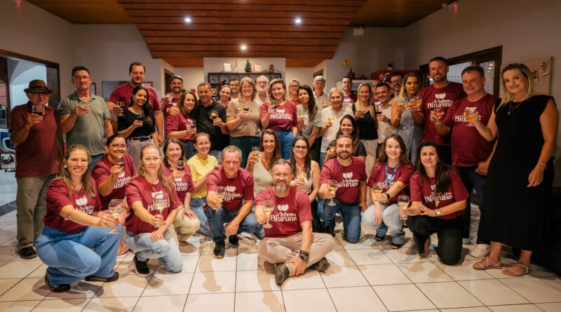 Jornalistas exploram os encantos da capital do vinho paranaense