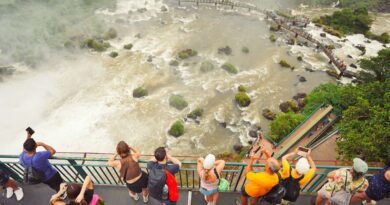 Cataratas do Iguaçu atingem vazão de 9,5 milhões de litros por segundo Cataratas do Iguaçu atingem vazão de 9,5 milhões de litros por segundo