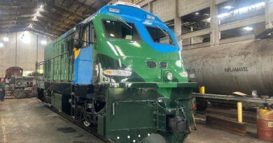 Serra Verde Express recebe nova locomotiva de US 1 milhão para ampliar o turismo ferroviário em Curitiba Serra Verde Express recebe nova locomotiva de US 1 milhão para ampliar o turismo ferroviário em Curitiba