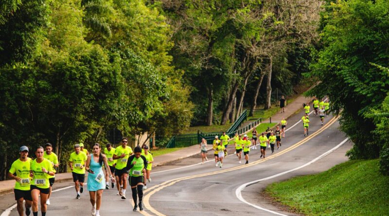 Meia Maratona das Cataratas oferece percurso imerso na Mata Atlântica e cenário único das quedas d’água