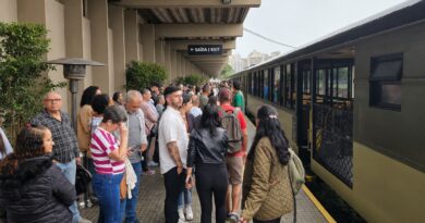 Trem da Serra do Mar Paranaense recebe 4 mil participantes de evento religioso