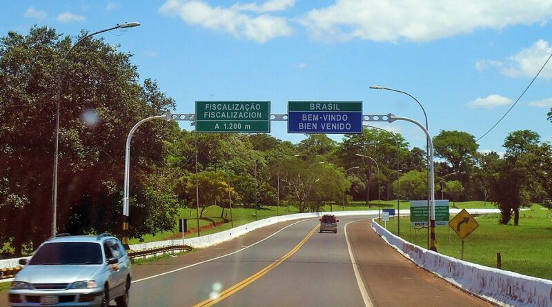 Argentina estuda transferir controle migratório para reduzir filas na fronteira com Foz do Iguaçu