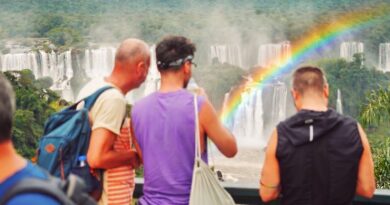 Pôr do sol nas Cataratas do Iguaçu vira palco de arte e inclusão com o Love Iguassu Pôr do sol nas Cataratas do Iguaçu vira palco de arte e inclusão com o Love Iguassu