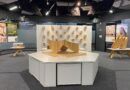 Exposição internacional “Sábia Madeira” chega à PUCPR em celebração aos 50 anos do curso de Arquitetura e Urbanismo