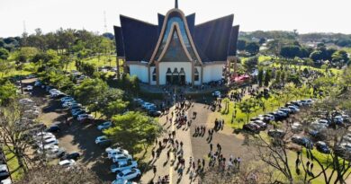Romaria diocesana deve reunir milhares de fiéis para consagração a São Miguel Arcanjo em Foz do Iguaçu Romaria diocesana deve reunir milhares de fiéis para consagração a São Miguel Arcanjo em Foz do Iguaçu