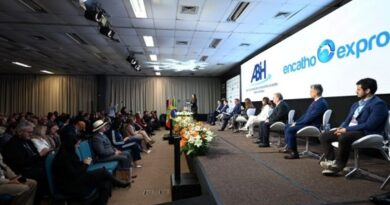 Encatho & Exprotel abre 37ª edição com foco em conexão, negócios e futuro da hospitalidade Encatho & Exprotel abre 37ª edição com foco em conexão, negócios e futuro da hospitalidade