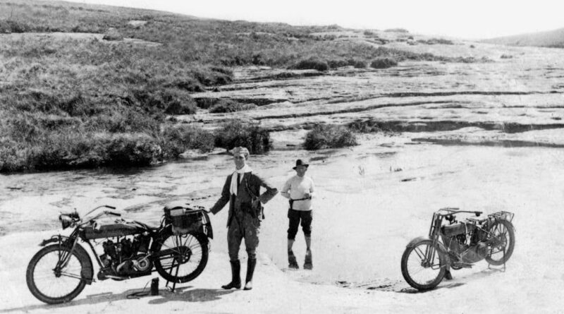 Motociclistas revivem expedição histórica de 1923 pelas estradas do Paraná Motociclistas revivem expedição histórica de 1923 pelas estradas do Paraná