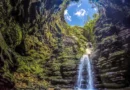 Guia Conheça Campos Gerais aproxima visitantes dos atrativos e fortalece o turismo regional Guia Conheça Campos Gerais aproxima visitantes dos atrativos e fortalece o turismo regional