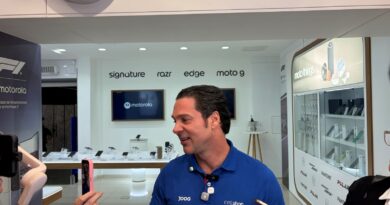Motorola adota modelo ‘shop-in-shop’ com a Cellshop para avançar no varejo da Tríplice Fronteira Motorola adota modelo ‘shop-in-shop’ com a Cellshop para avançar no varejo da Tríplice Fronteira