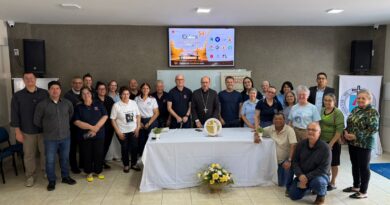 Diocese de Foz do Iguaçu repassa mais de R$ 52 mil a 11 entidades assistenciais Diocese de Foz do Iguaçu repassa mais de R$ 52 mil a 11 entidades assistenciais