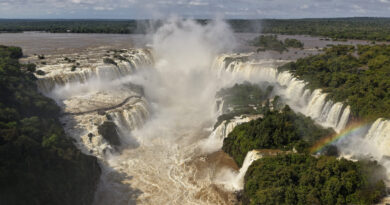 Passarela das Cataratas do Iguaçu é interditada temporariamente nesta sexta-feira Passarela das Cataratas do Iguaçu é interditada temporariamente nesta sexta-feira