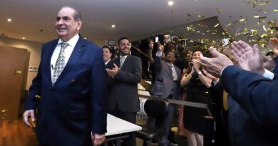 Jose Roberto Tadros e reeleito presidente da CNC com Nadim Donato na vice-presidencia