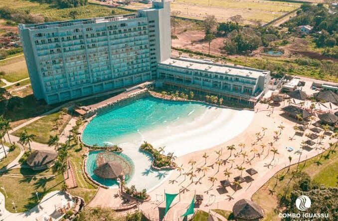 Blue Park leva sertanejo à praia com shows de três artistas em outubro Blue Park leva sertanejo à praia com shows de três artistas em outubro
