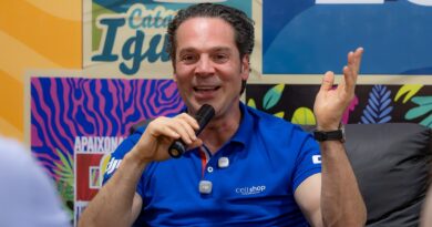 Empresário Jorbel Griebeler conta sua história de empreendedorismo em roda de conversa com jornalistas de Foz do Iguaçu